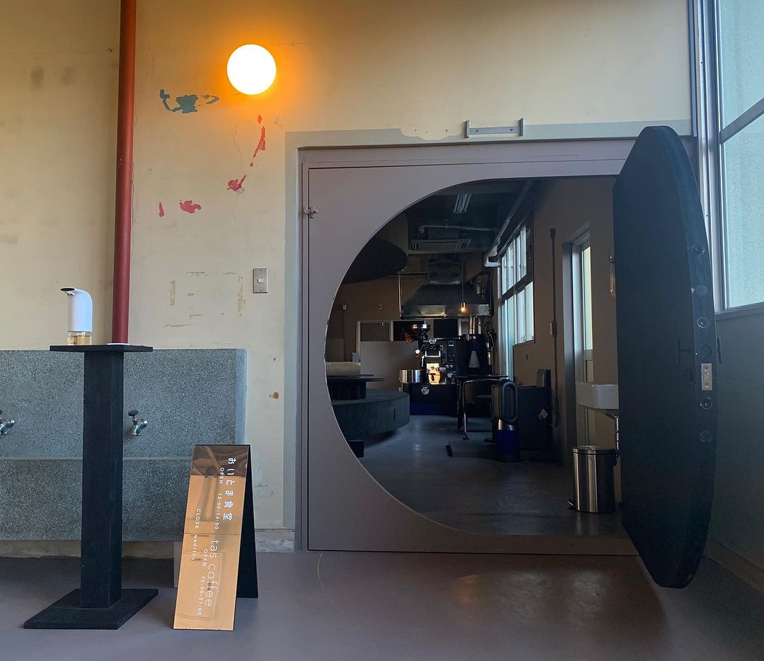 【田川市】「おいとま食堂」ランチレポート。いいかねpalette内、本物の“給食室”でランチ食べました 外観